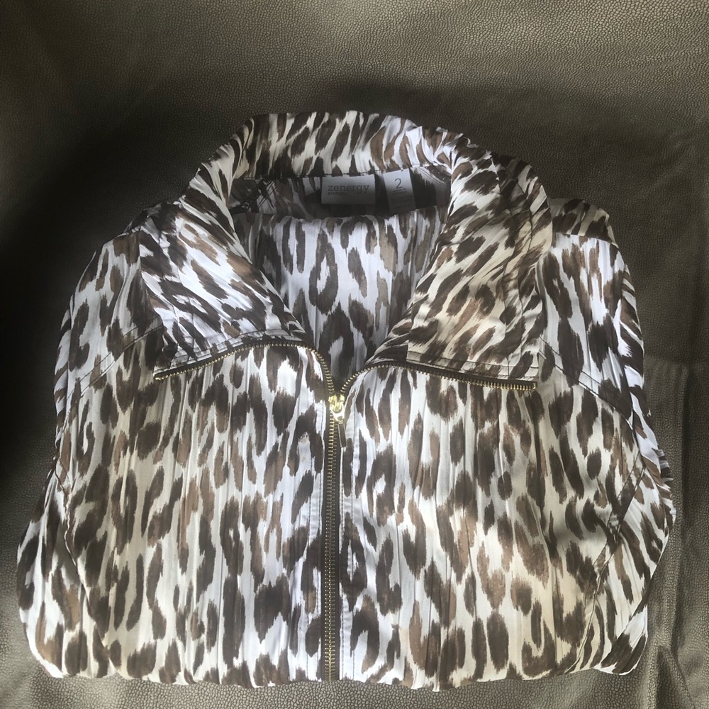 Zenergy by Chico’s jacket in cheetah print